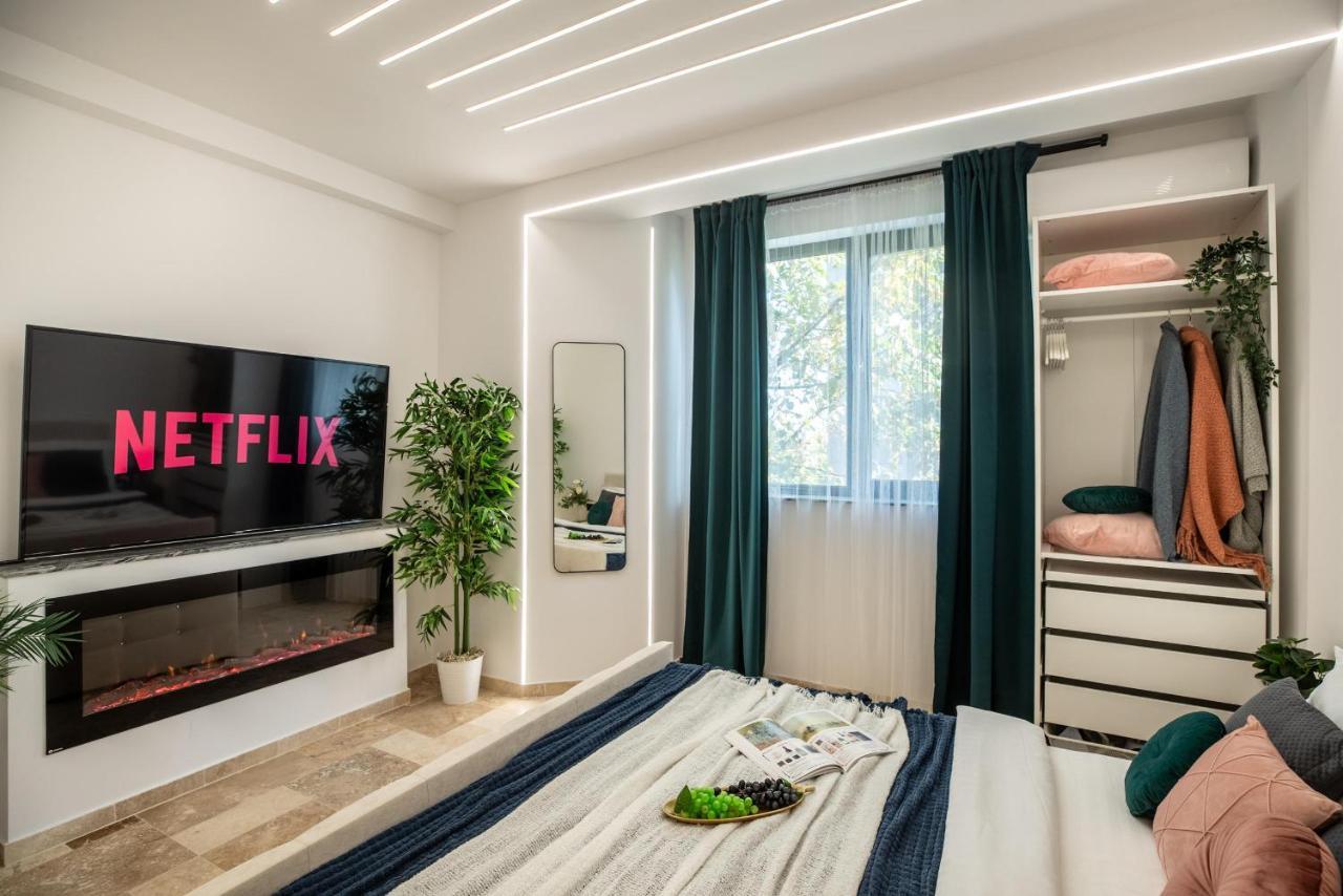 Luxury Living: Smart 2Br Apartment At Unirii Square 부쿠레슈티 외부 사진